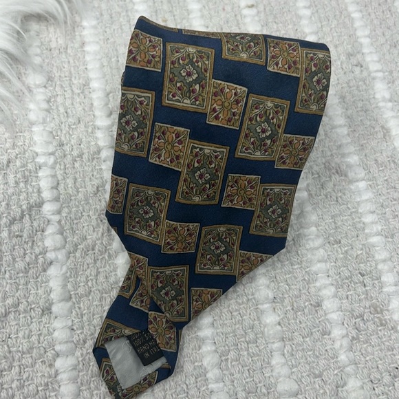 Valentino Floral frame Shapes Silk Necktie Men’s 4” Wide 54”L Made In Italy - Picture 2 of 9